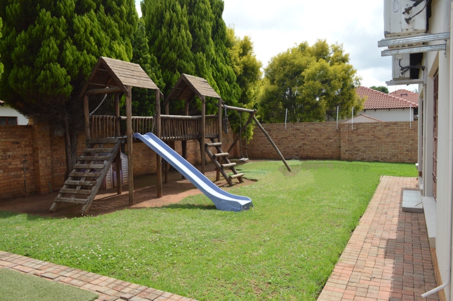 3 Bedroom Property for Sale in Flamwood North West